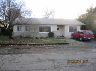1012 2nd St, Redding, CA 96002