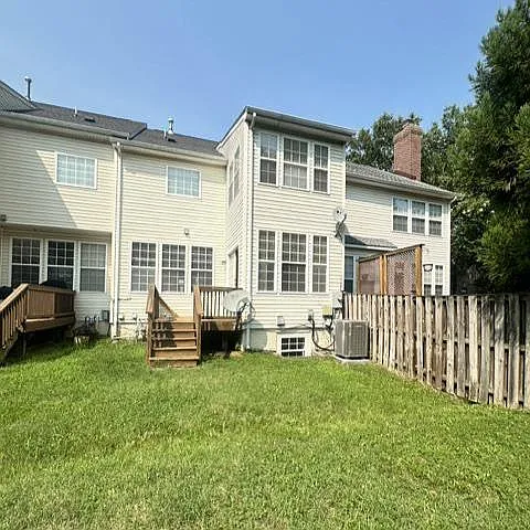 637 McLeary Sq SE — Photo 25