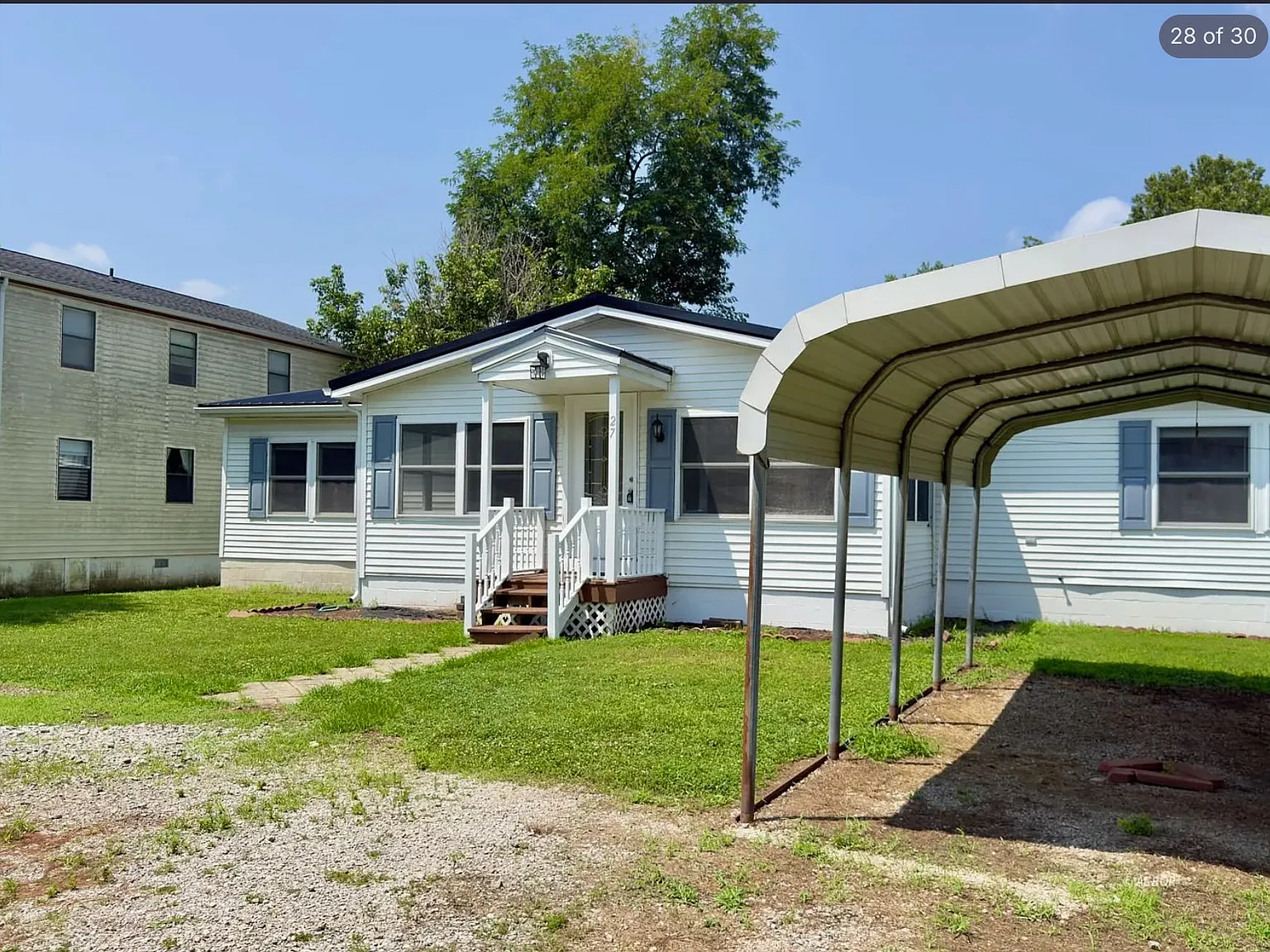 3 bed, 1901 sqft, $1,600 — Photo 2