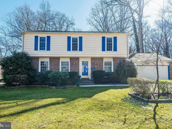 1608 Farnborn St, Crofton, MD 21114