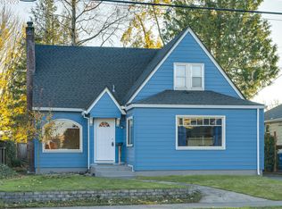 5814 NE Halsey St, Portland, OR 97213