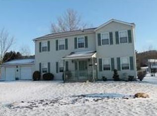 1107 Surrey Ln, Vandergrift, PA 15690