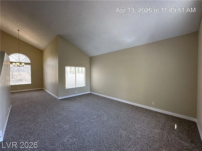 5 bed, 3.0 bath, 3131 sqft, $2,600 — Photo 2