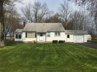 2588 Lake Rd, Hilton, NY 14468