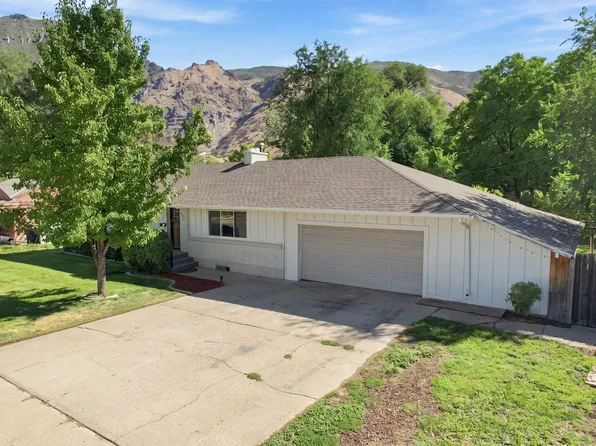 240 N 300 E, Springville, UT 84663