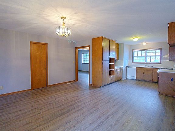 5th image of 1508 E Frontier Dr