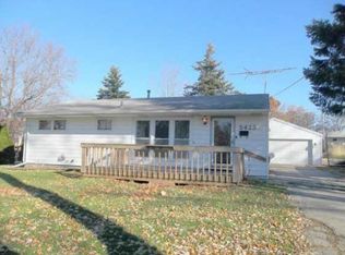 5423 SW 16th St, Des Moines, IA 50315