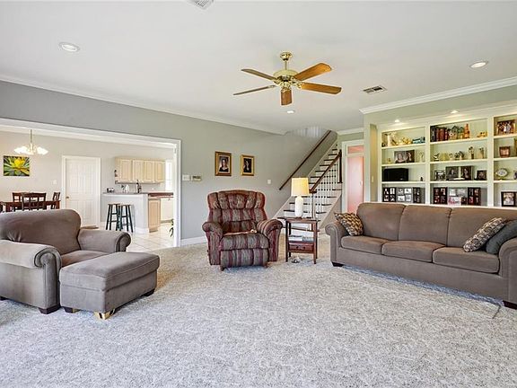5th image of 4201 Saint Paul Dr