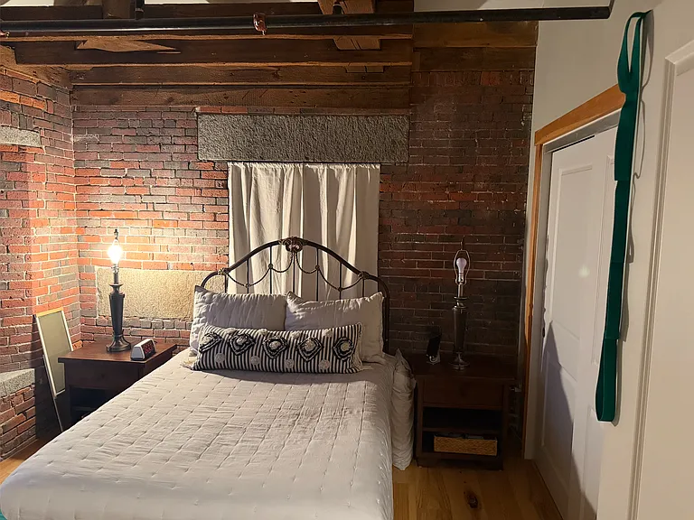 58 13th St #303 — Photo 3