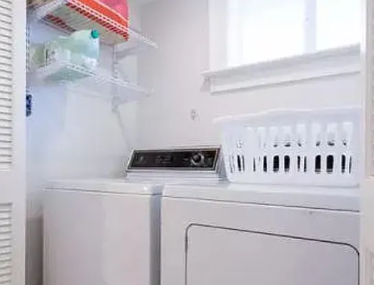 Laundry/common area