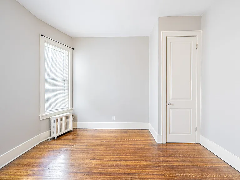 43 Vick Park #4 — Photo 4