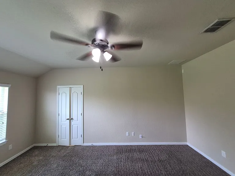 8915 Audubon Park — Photo 37