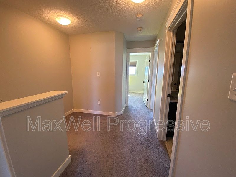 Edmonton Townhouse for rent - 3 Bedrooms — photo 5