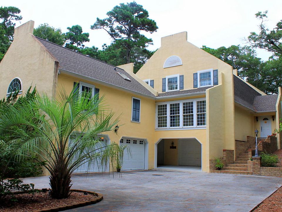 1st image of 266 Oakleaf Dr