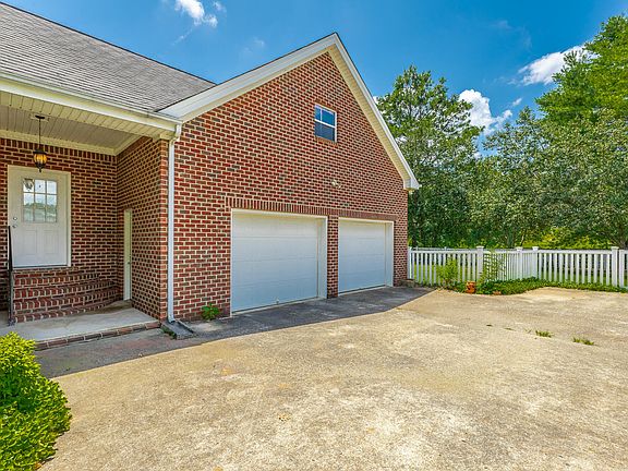 2nd image of 8309 Heron Cir