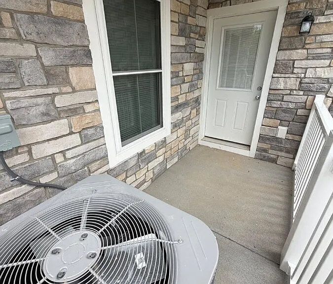 2958 Locust Grove Ct #4 — Photo 16
