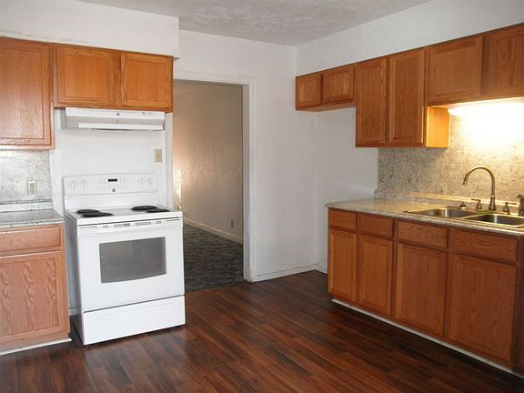 5th image of 501 N 10th St