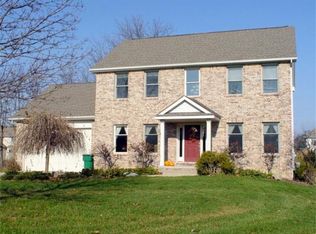 8445 Lee Rd, Brighton, MI 48116