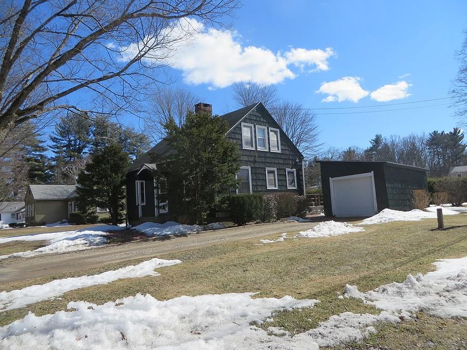 2nd image of 98 Bungalow Ave