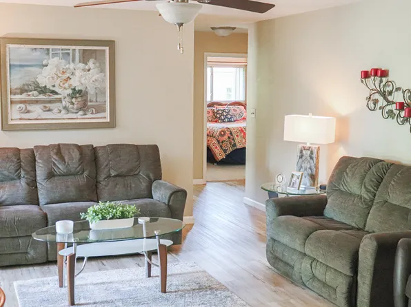 3817 Candlish Harbor Ln, Oshkosh, WI 54902