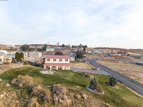 5th image of 54 Charbonneau Dr