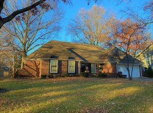 4304 W 94th St, Prairie Village, KS 66207