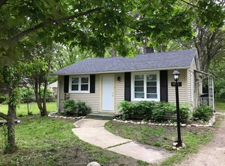 28625 105th St, Trevor, WI 53179