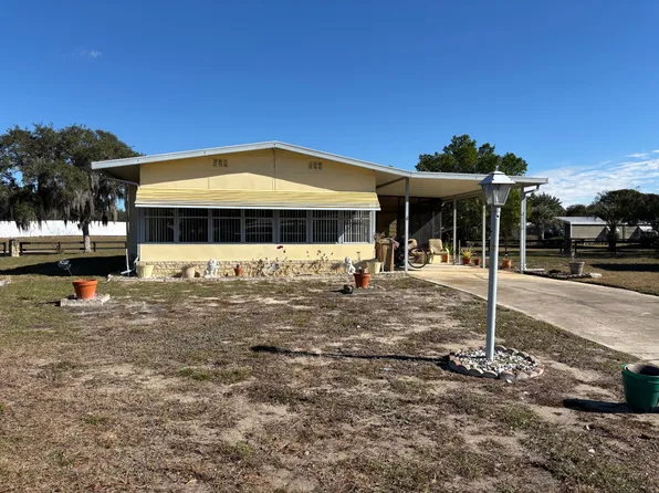 1170 Lake Dr, Grand Island, FL 32735