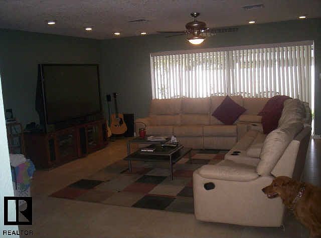 2nd image of 7945 Dovehill Ln