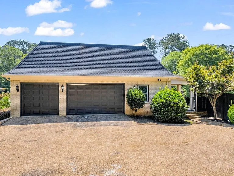 115 Wexford Pl #ID1302851P — Photo 87