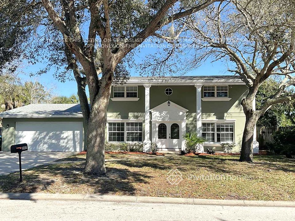 2nd image of 207 Flamingo Ln