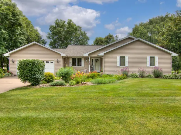 530 12th St E, Wabasha, MN 55981