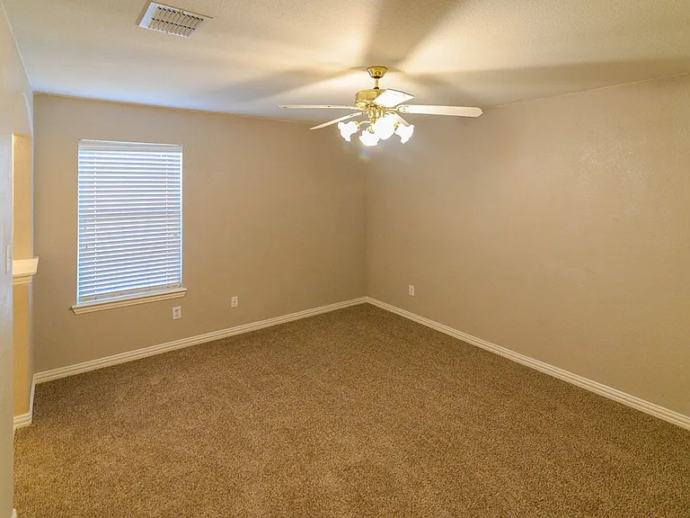 9605 Pinehurst Dr — Photo 35