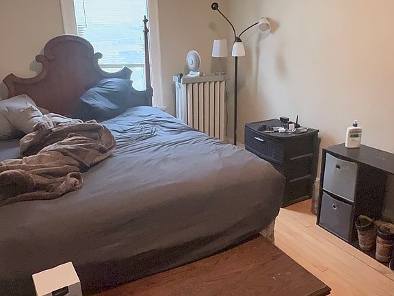 5th image of 1607 N Astor St #1