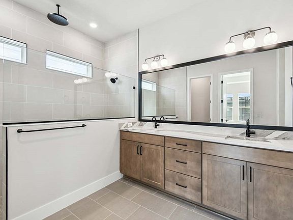 The Wagoner - Owner s Bath