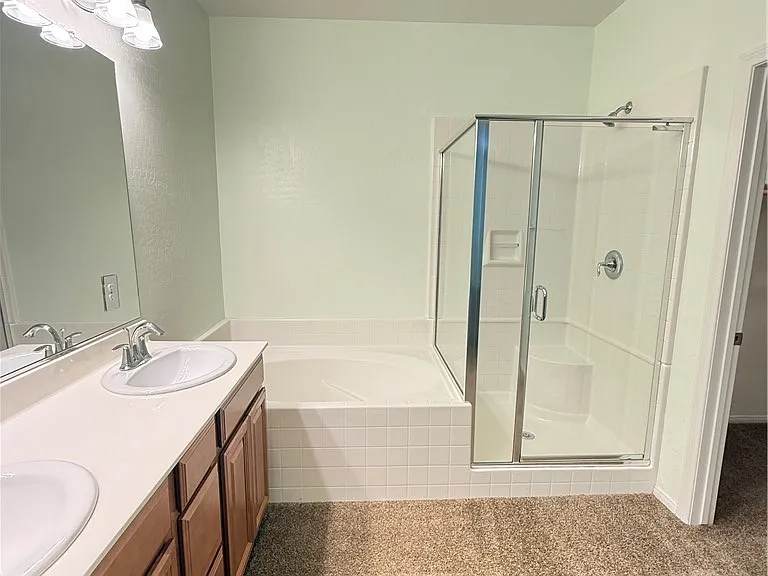 739 Crest Valley Pl — Photo 18