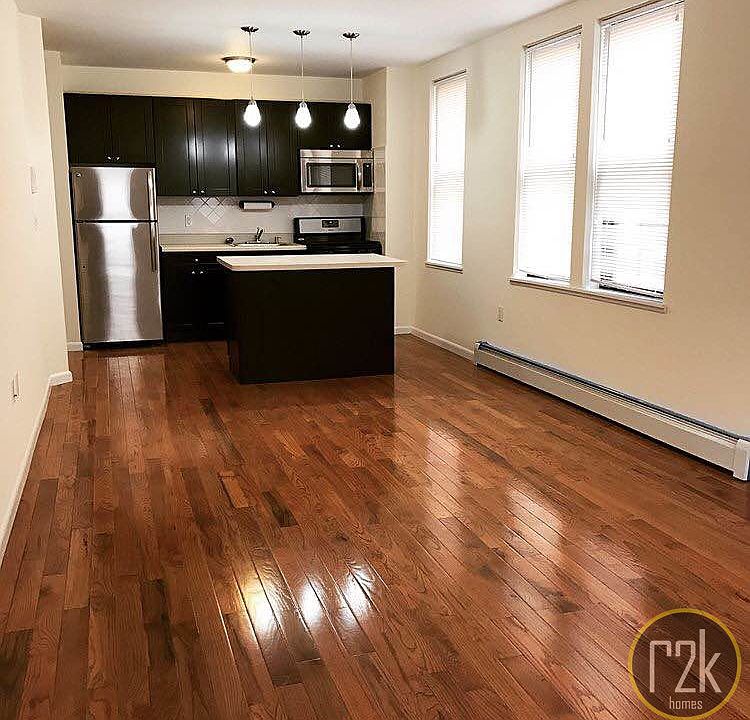 1st image of 3142 44th St #1