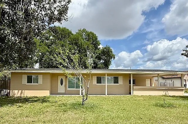 1337 Lake Asher Cir — Photo 1