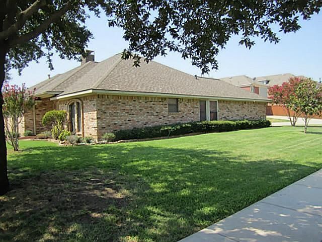 2nd image of 1400 Brushwood Dr