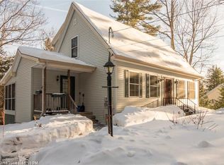 35 Woodland Dr, Brunswick, ME 04011