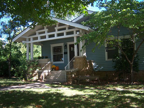 Maintenance free exterior.