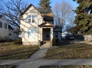 105 W Burbank St, Harvard, IL 60033