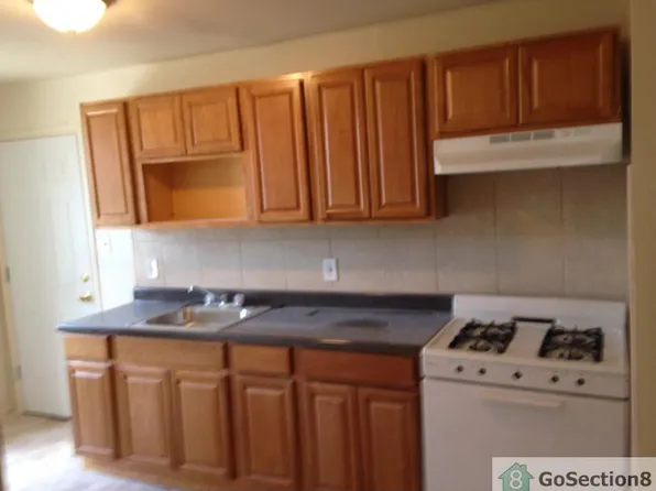 2455 Harlan St, Philadelphia, PA 19121