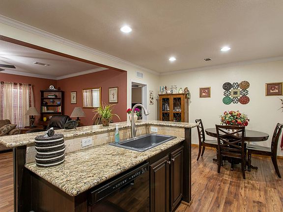 3rd image of 41 Paseo Encinal Dr