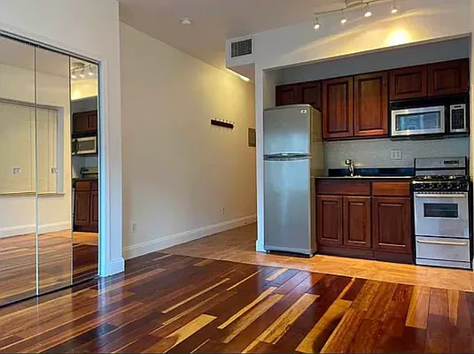 Rented by J Misrahi Realty Corp | media 9