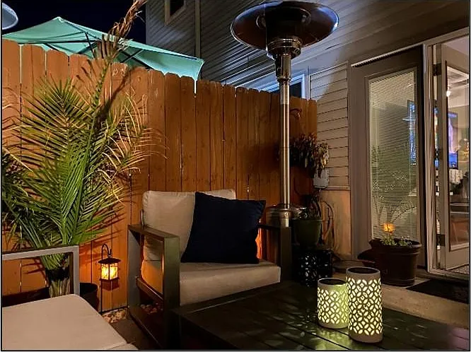 675 E Merrill St — Photo 2