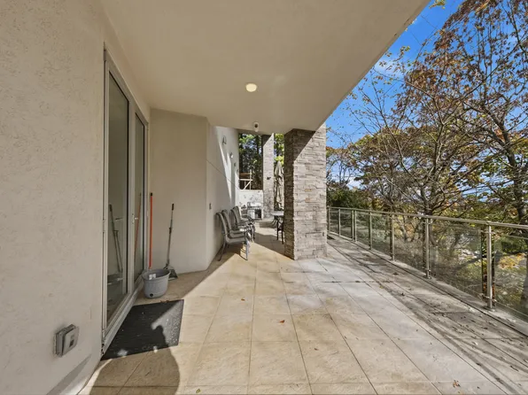 186 Flagg Place image 42 of 45