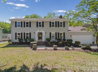 6520 Dougherty Dr, Charlotte, NC 28213
