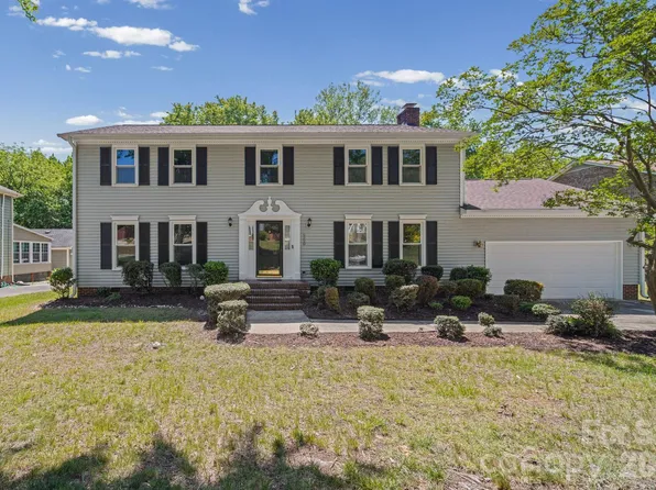 6520 Dougherty Dr, Charlotte, NC 28213