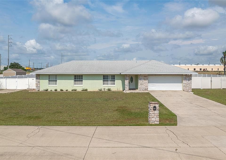 1st image of 411 COUNTRY PINE ROAD